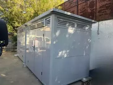 Два премиум контейнера для хранения ЛВЖ в светло-сером цвете в г.Москва